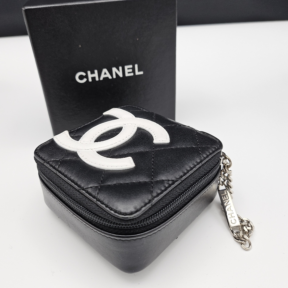 Authentic Chanel Cambon jewelry Case in black leather and pink interior